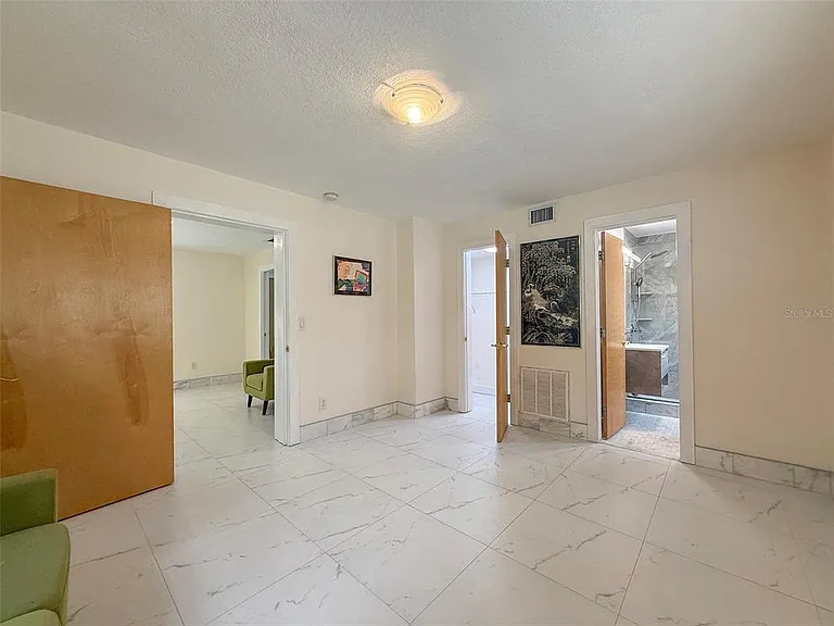 237 20th Ave SE — Photo 24
