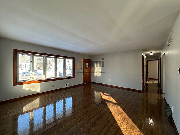 4th image of 6617 Parrish Ave