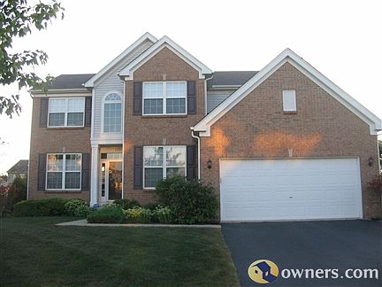 400 THORNWOOD WAY - FRONT OF HOME