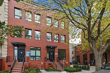 Sold by Avenue Sotheby's International Realty