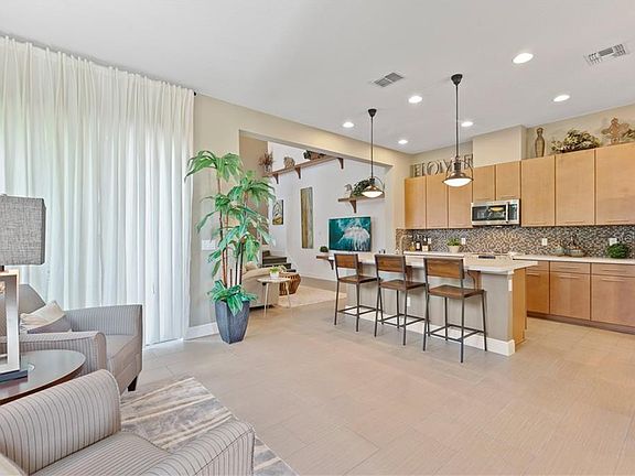 5th image of 13940 Walcott Ave