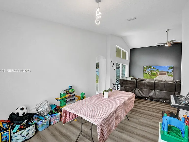 1063 Cedar Falls Dr — Photo 26