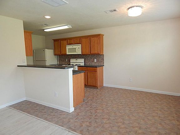 4th image of 12018 Bunny Ln
