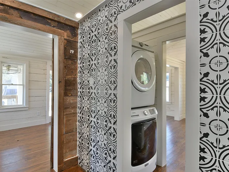 4875 Main St #TINY — Photo 19