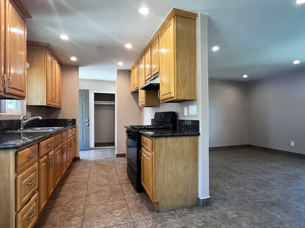 131 S Hamlin St #D, Orange, CA 92869