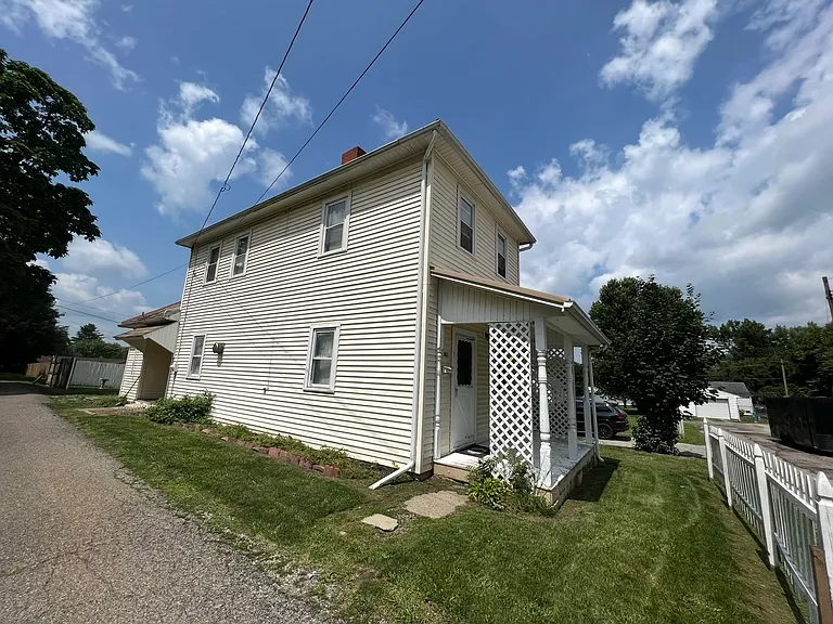 861 Cabot Dr — Photo 4