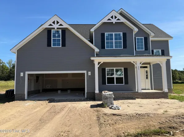 205 Shortleaf Drive, Grimesland, NC 27837