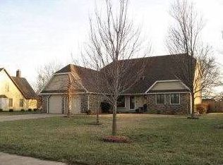 1006 Mill Rd, Pittsburg, KS 66762