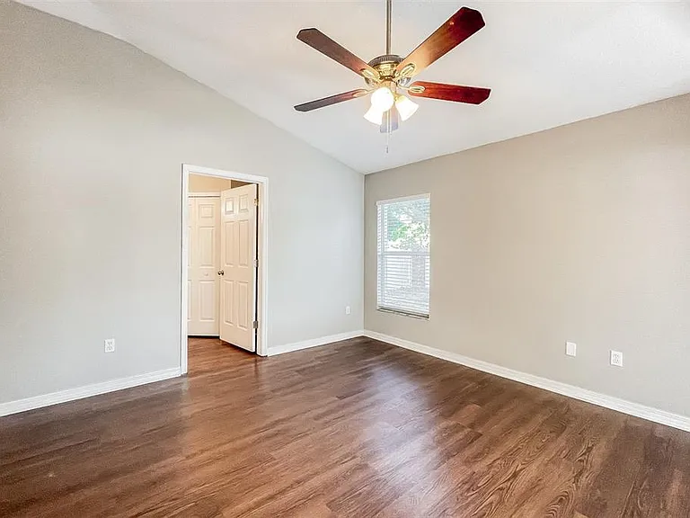 2162 Brandon Park Cir — Photo 41