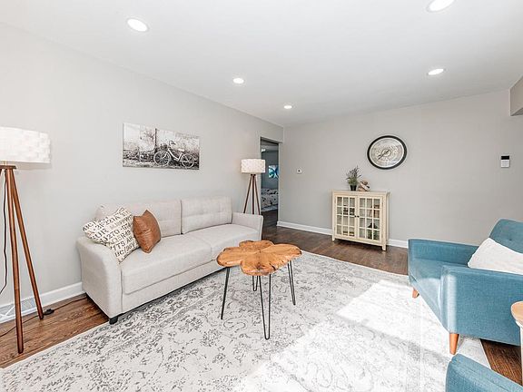 3rd image of 4853 North 60th STREET