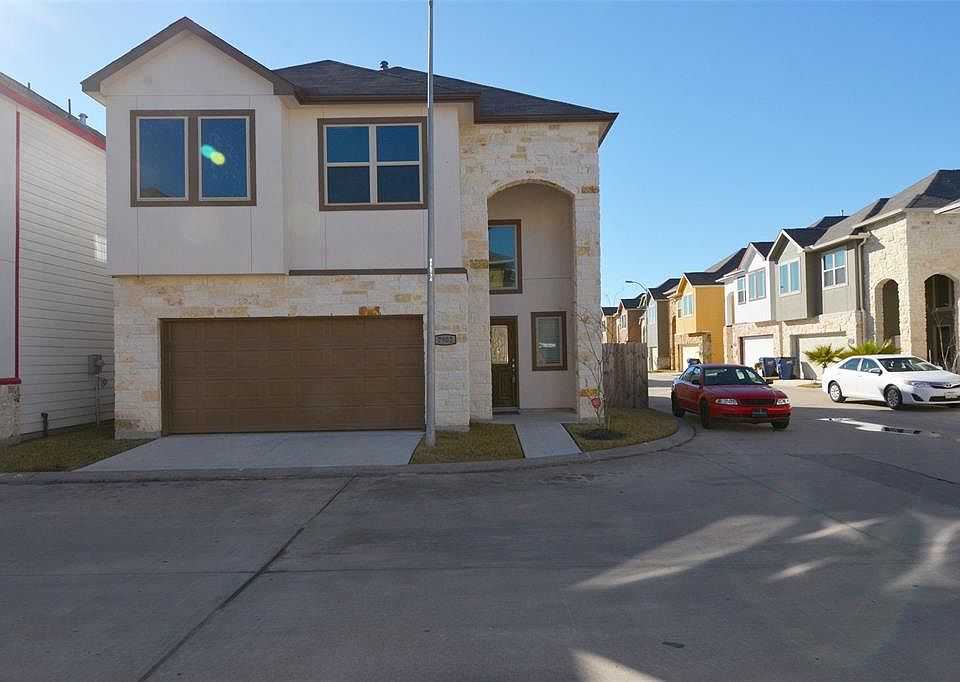 1st image of 7902 Ashford Trace Dr