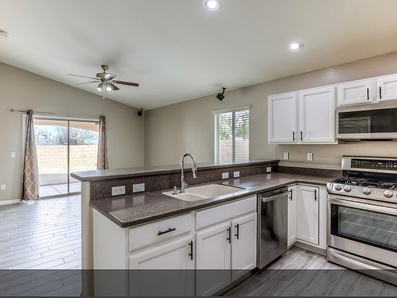2nd image of 233 E Creosote Draw Rd
