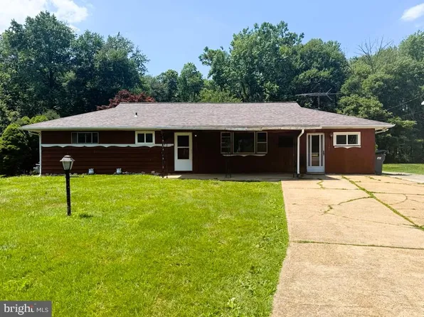 1247 Red Lion Rd, Bear, DE 19701