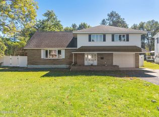 1029 Fairlane Road, Schenectady, NY 12306