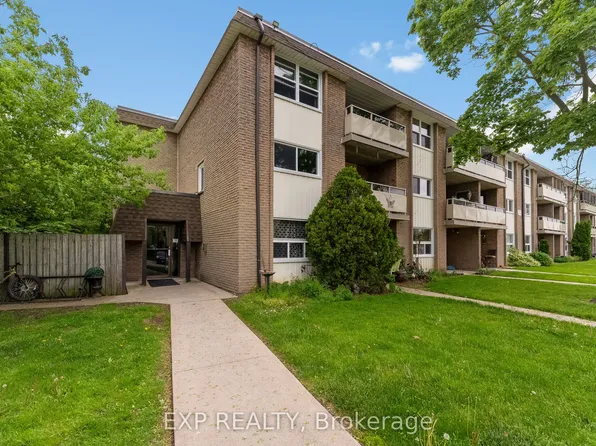 41 Rykert St #406, Saint Catharines, ON L2S 3A4