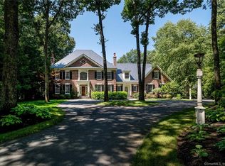 7 Clermont Park, Farmington, CT 06032