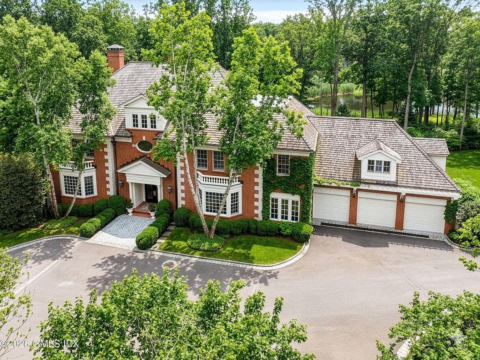 1st image of 13 Wyckham Hill Ln