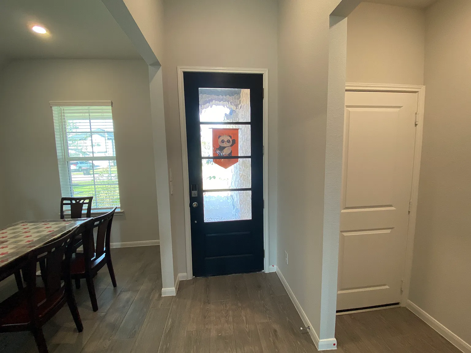 3 bed, 1483 sqft, $2,750 — Photo 3