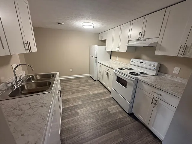 Continent French Quarter Apt — Photo 98