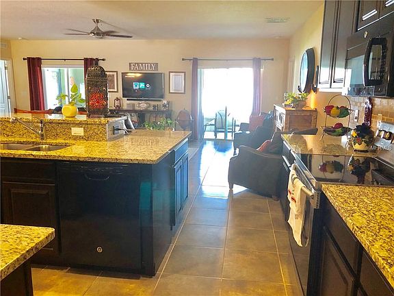 5th image of 402 Windbourne Way