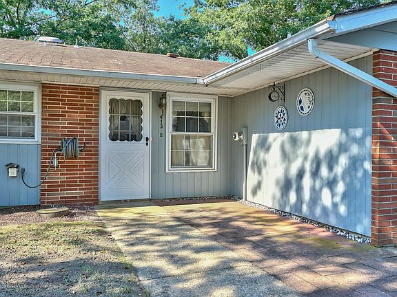 3rd image of 413 Chatham Court #B