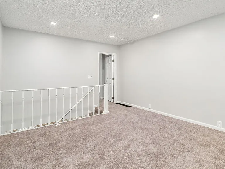 416 E Mithoff St — Photo 11