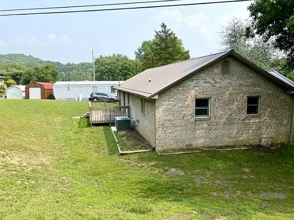 5th image of 1190 Barbourville Rd