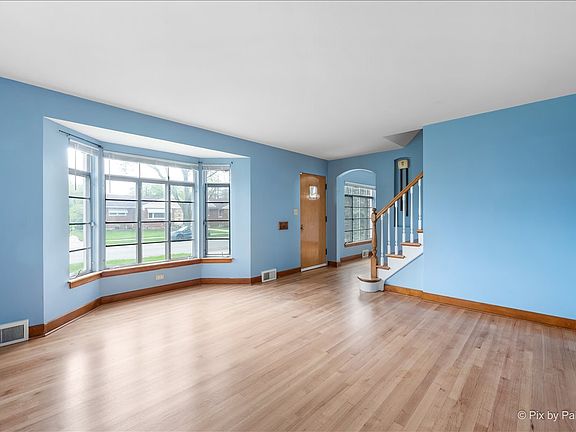 3rd image of 1522 Hull Ave