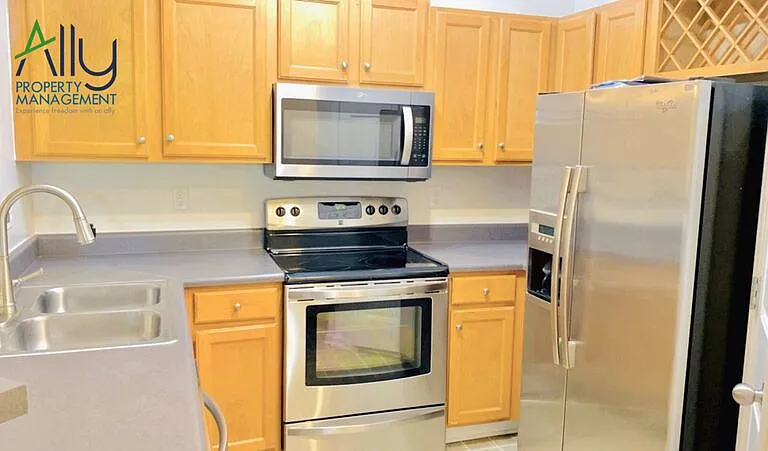 270 Riverbend Dr #1-1B — Photo 9