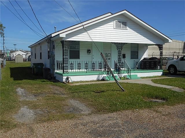 1st image of 715 Cantrelle St