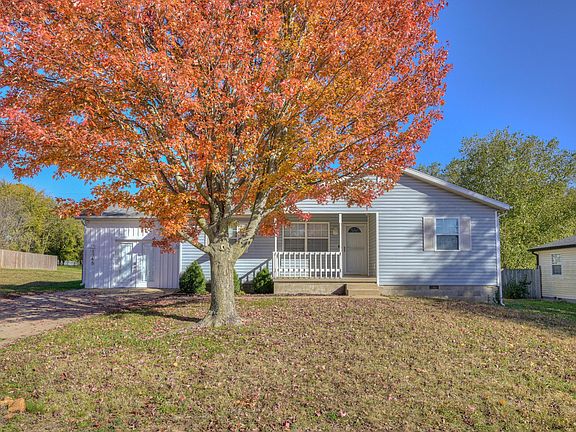 2nd image of 1785 Chickadee Drive