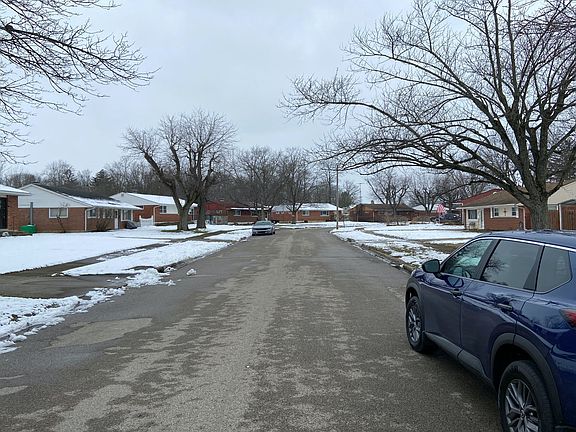 4th image of 348 Perry St