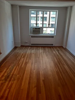 Rented by Bank Neary | media 11