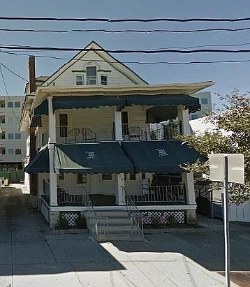 1st image of 706 9th St