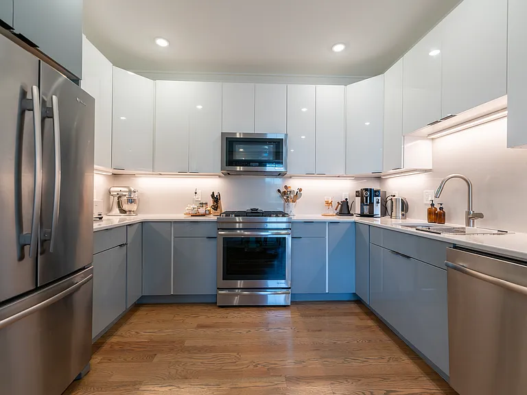 464 Sumner St #3 — Photo 2