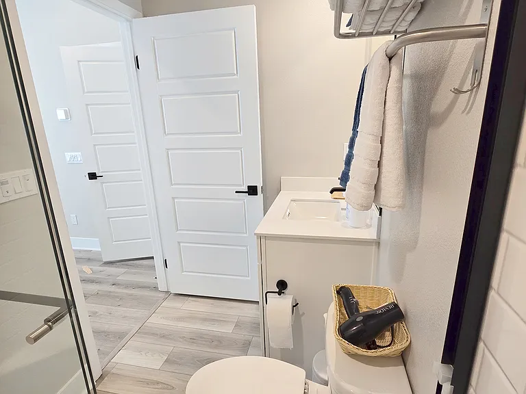 1488 W Sunrise Ln — Photo 26