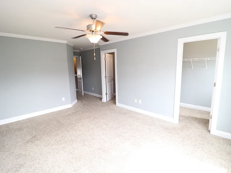 1428 Providence Green Ln — Photo 25