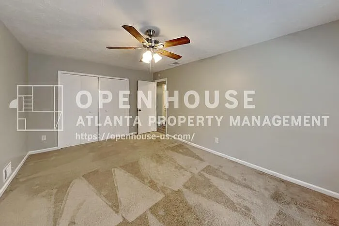 904 Branford Ln NW — Photo 15