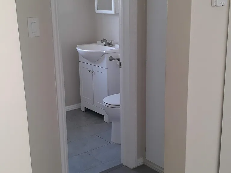 5852 David Ave — Photo 8