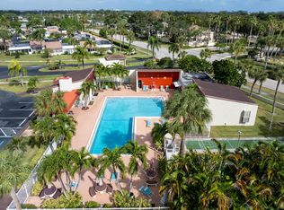 2528 Boundbrook Dr S APT 208, West Palm Beach, FL 33406