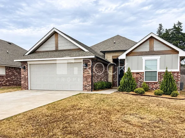 1113 Magnolia Dr, Noble, OK 73068