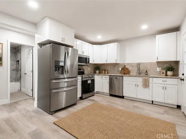 1562 W 31st St, Long Beach, CA 90810