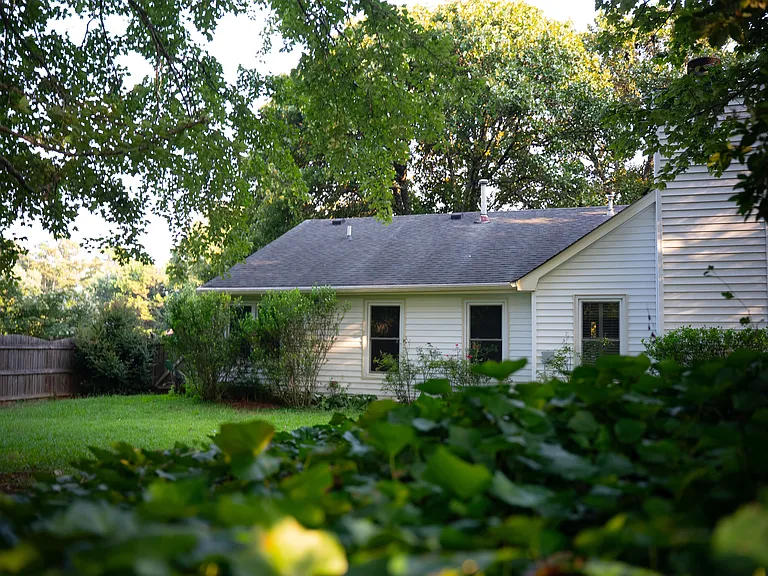 1190 Meadow Oaks Dr NW — Photo 17