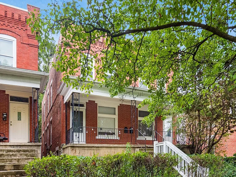 1230 Indianola Ave — Photo 1