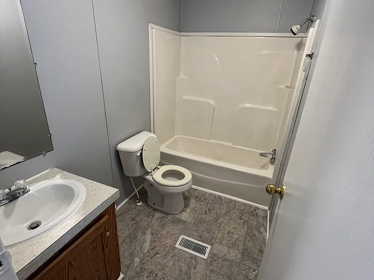 Full Guest Bath