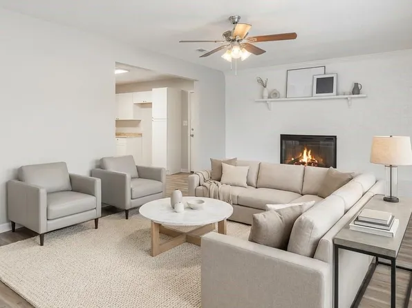 1041 Crowders Creek Rd, Gastonia, NC 28052