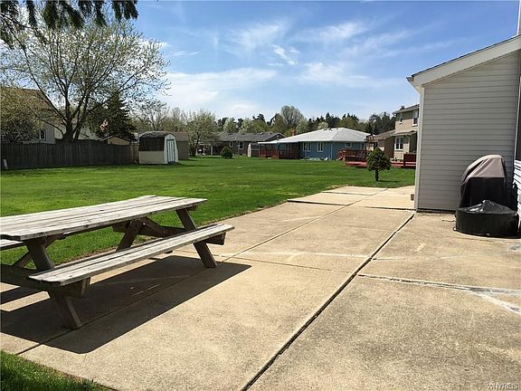 5th image of 705 Cindy Ln