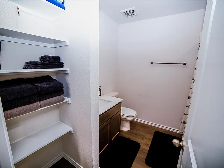103 Whirlway Ln — Photo 10