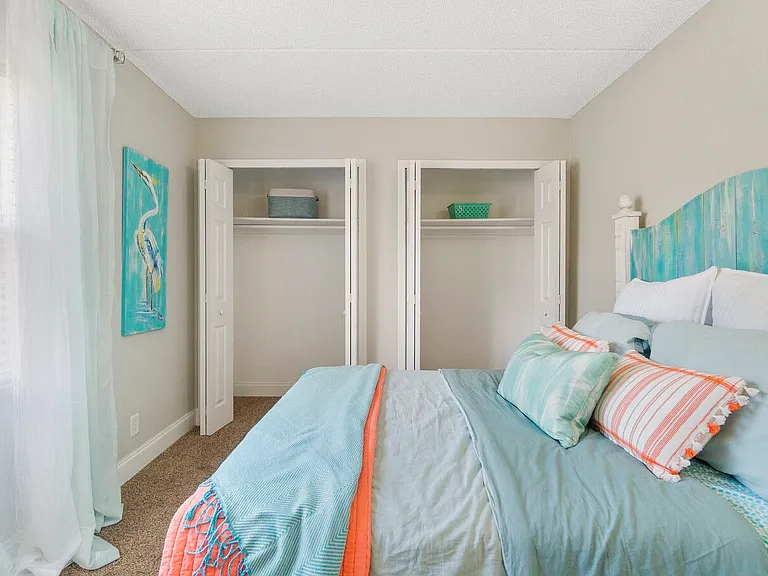 Sea Oats Apartments — Photo 34