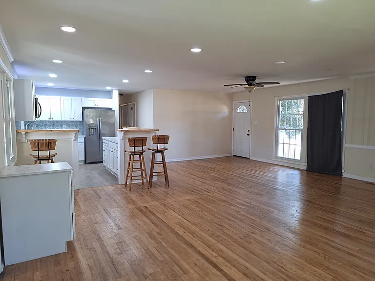 201 Harpers Dr — Photo 5